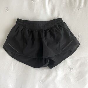 Lululemon Hottyhot shorts